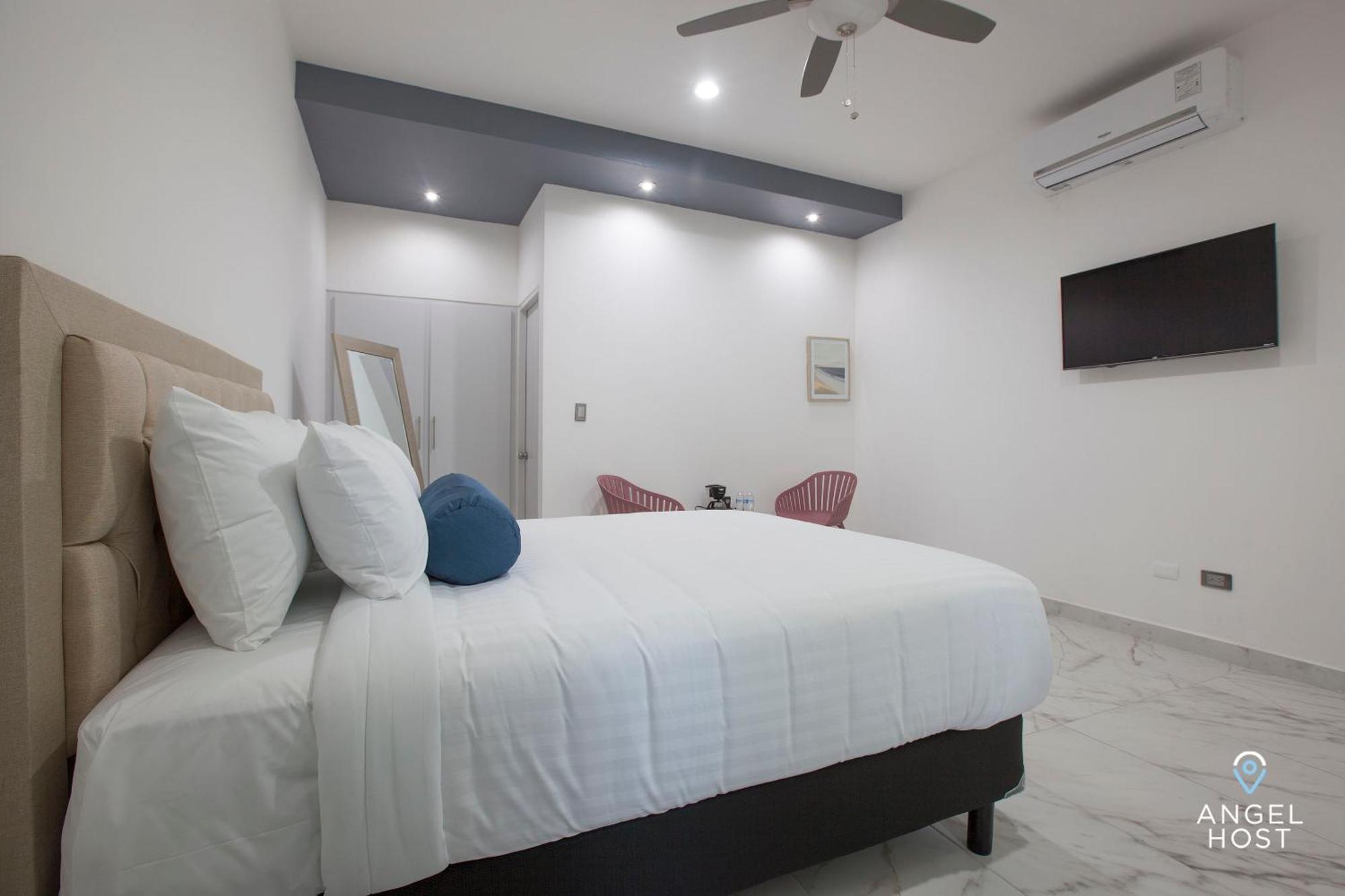 Cozy Stay With Pool Bbq Steps From Hotspots ลาปาซ ภายนอก รูปภาพ